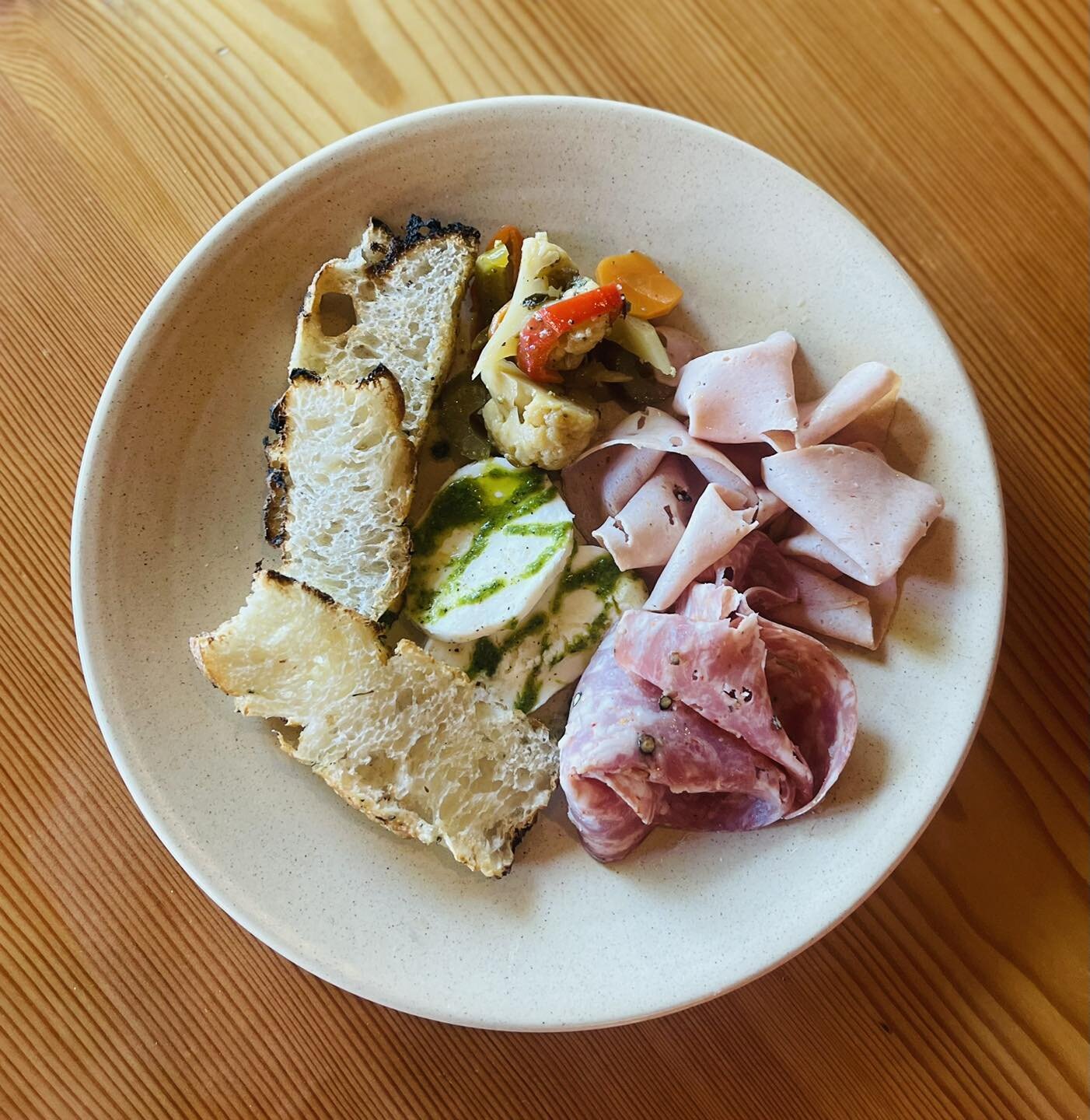 Our Antipasti special is the perfect afternoon snack or  start to a fantastic dinner! 

Salami, mortadella, fresh mozzarella with green garlic pesto, pickled vegetables and house focaccia crostinis. 

#patioweather #smallplates #italianinspired #sols