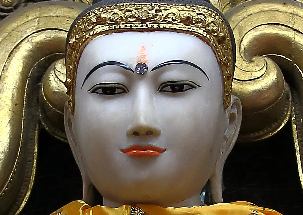FemBuddhaDetail.JPG