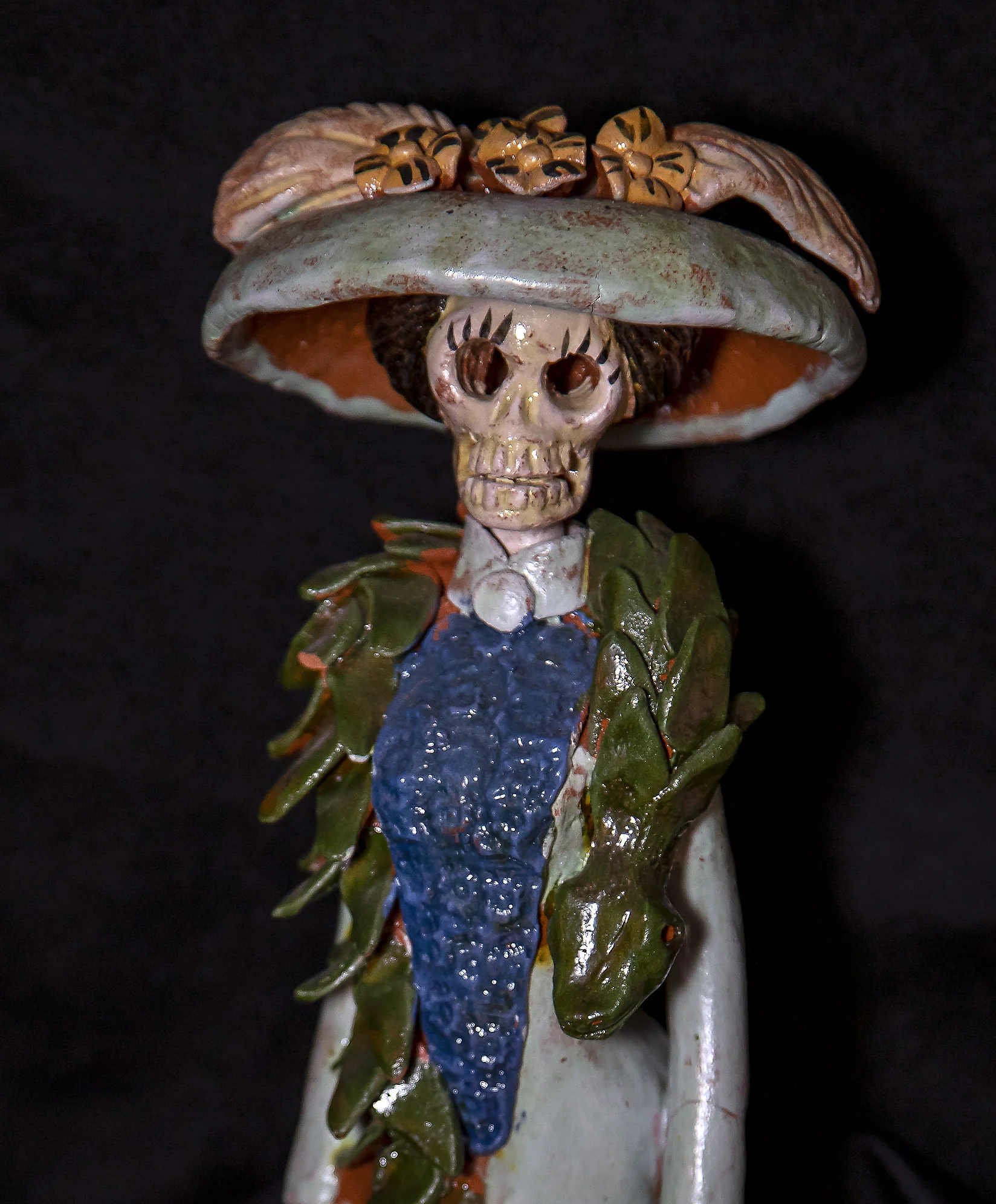 Ceramic Catrina figure 36.83 cm in height.