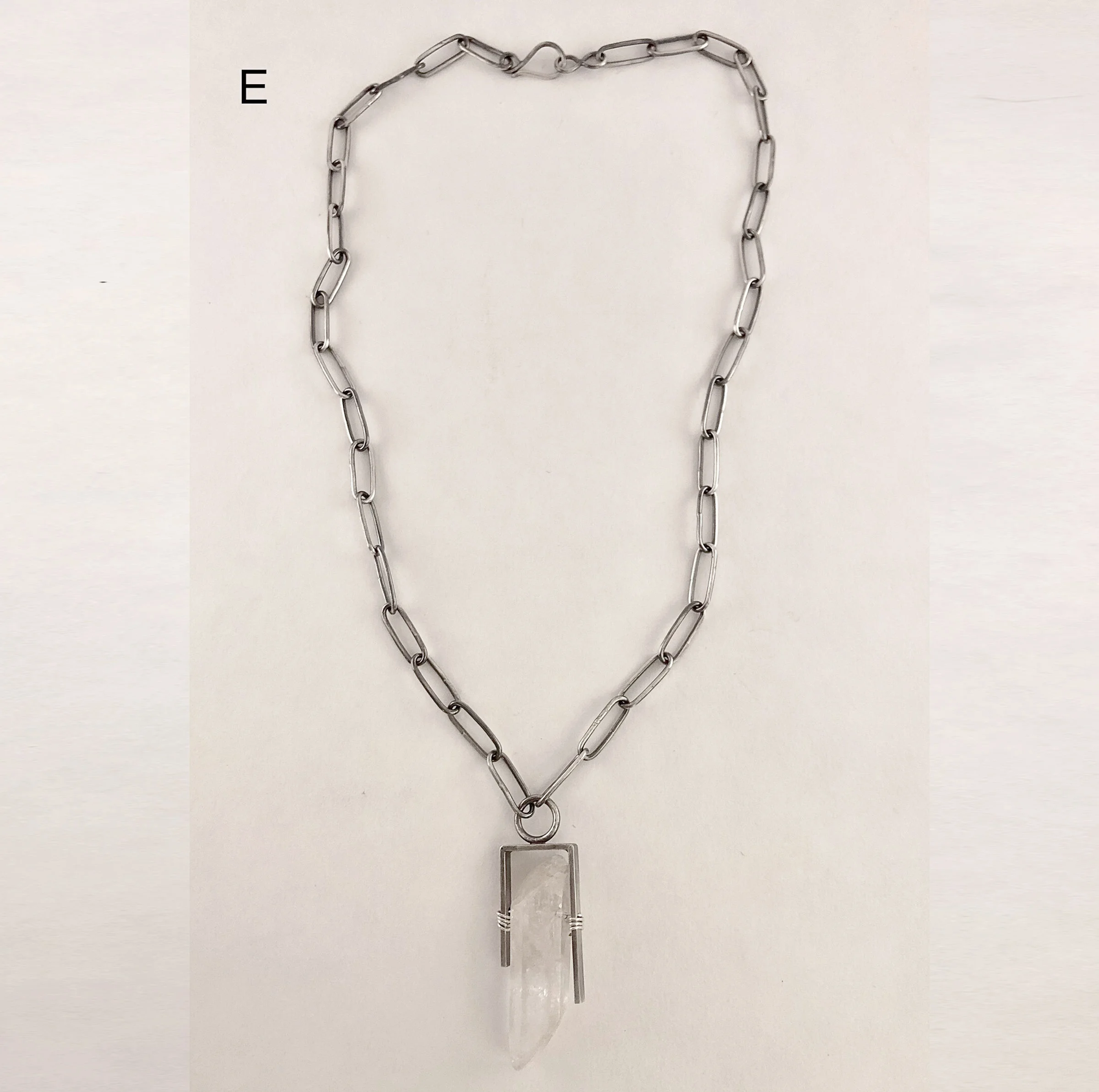 04silver single quartz pendant e.jpg