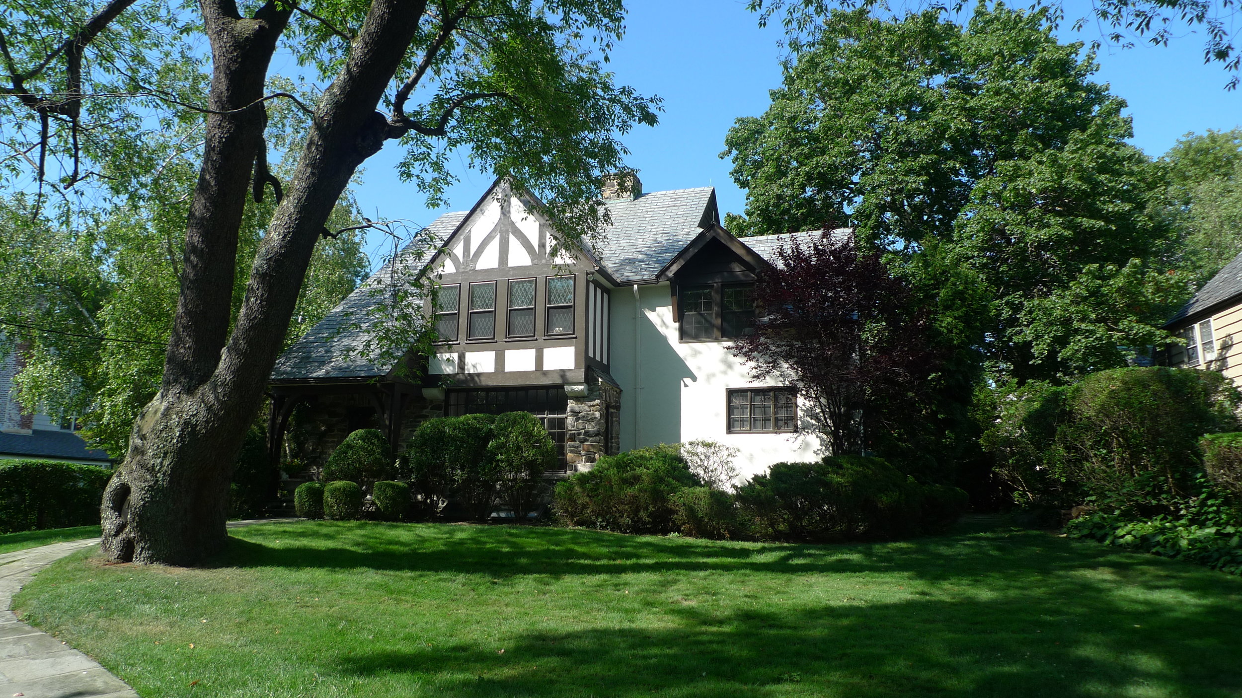 LISTED & SOLD 7 Campden Road Edgemont, NY. Represented the Buyer, 2007 & Represented the Seller as the Listing Agent in 2012