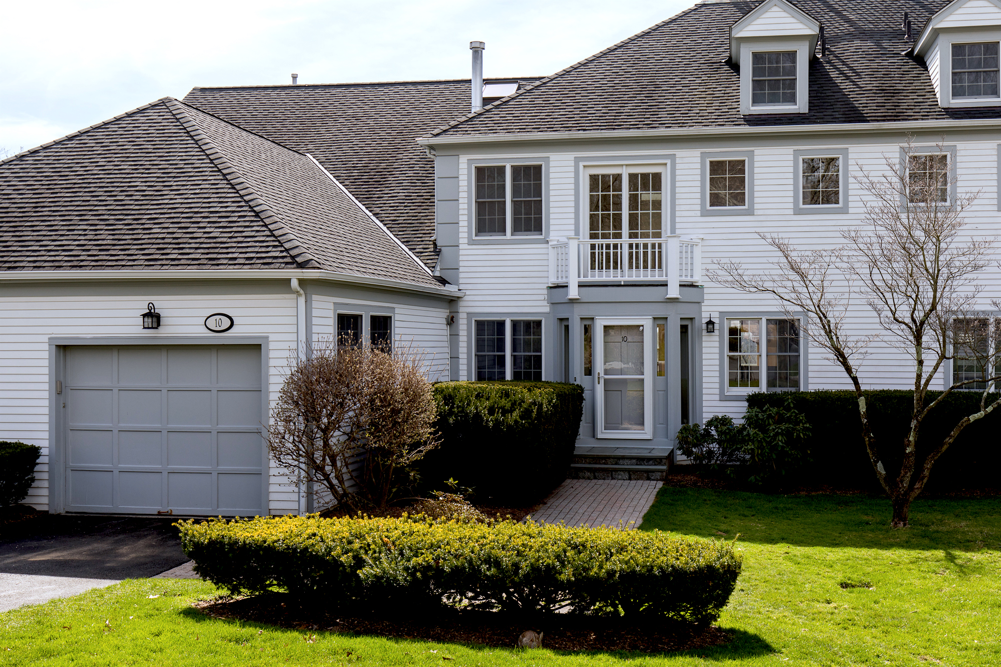 SOLD 10 Brooks Hills White Plains, NY Represented the Seller as the Listing Agent (2017)