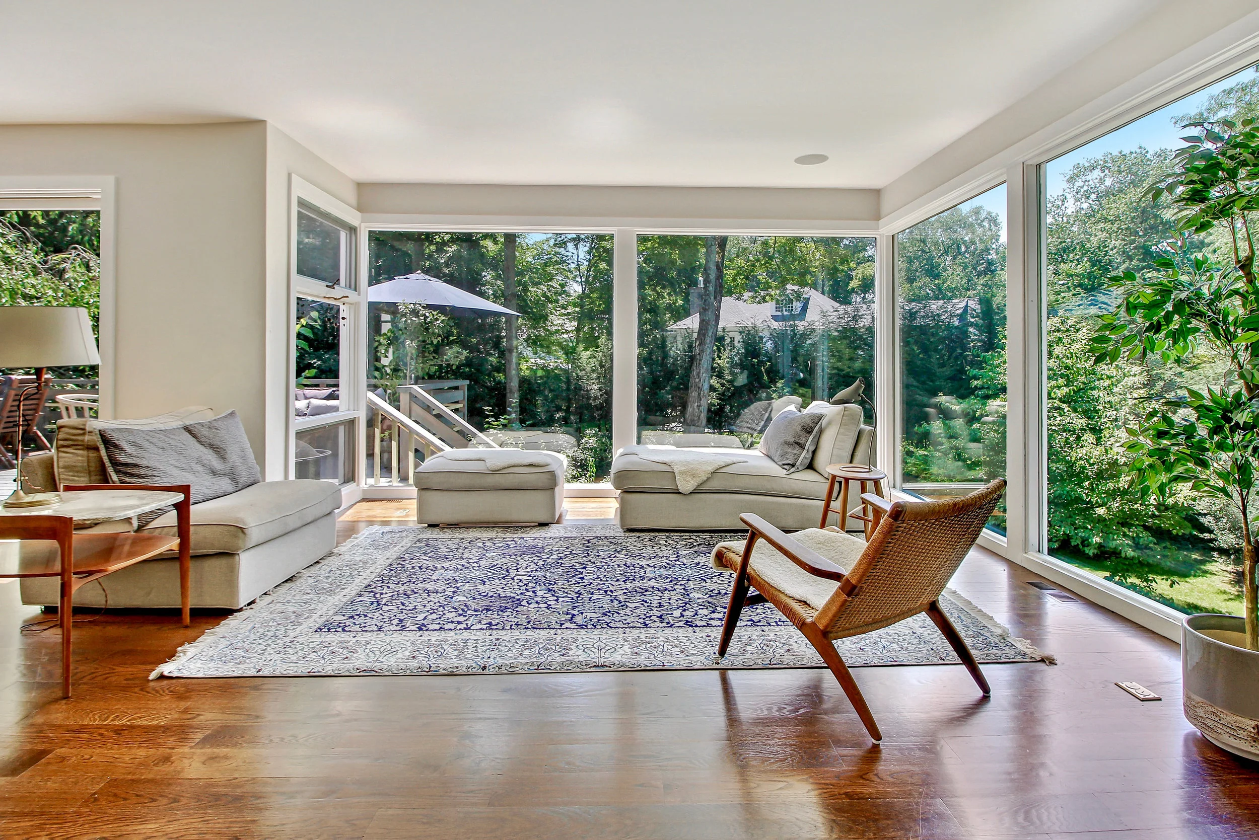 SOLD 6 Horseguard Lane Scarsdale, NY. Represented the Seller in their 5th Successful Transaction with Angela Retelny. (2018)