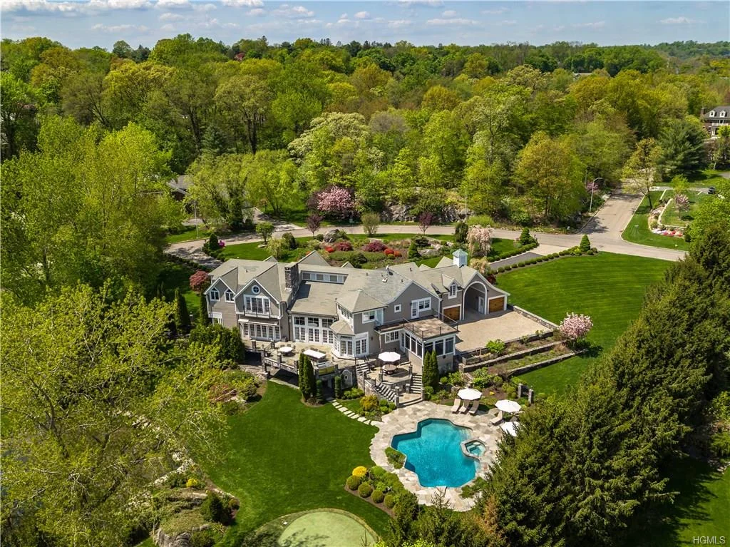 SOLD 7 Lakeside Drive Rye, NY. Represented the Buyer (2018)