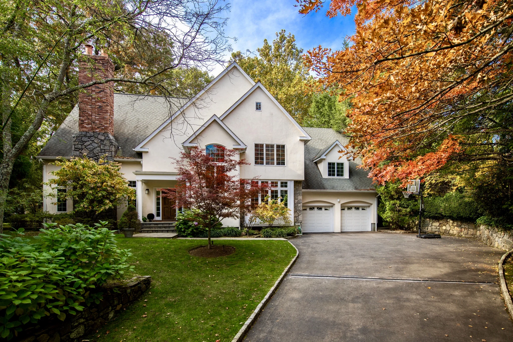 SOLD 27 Oak Lane Scarsdale, NY. Represented the Seller as the Listing Agent (2019)