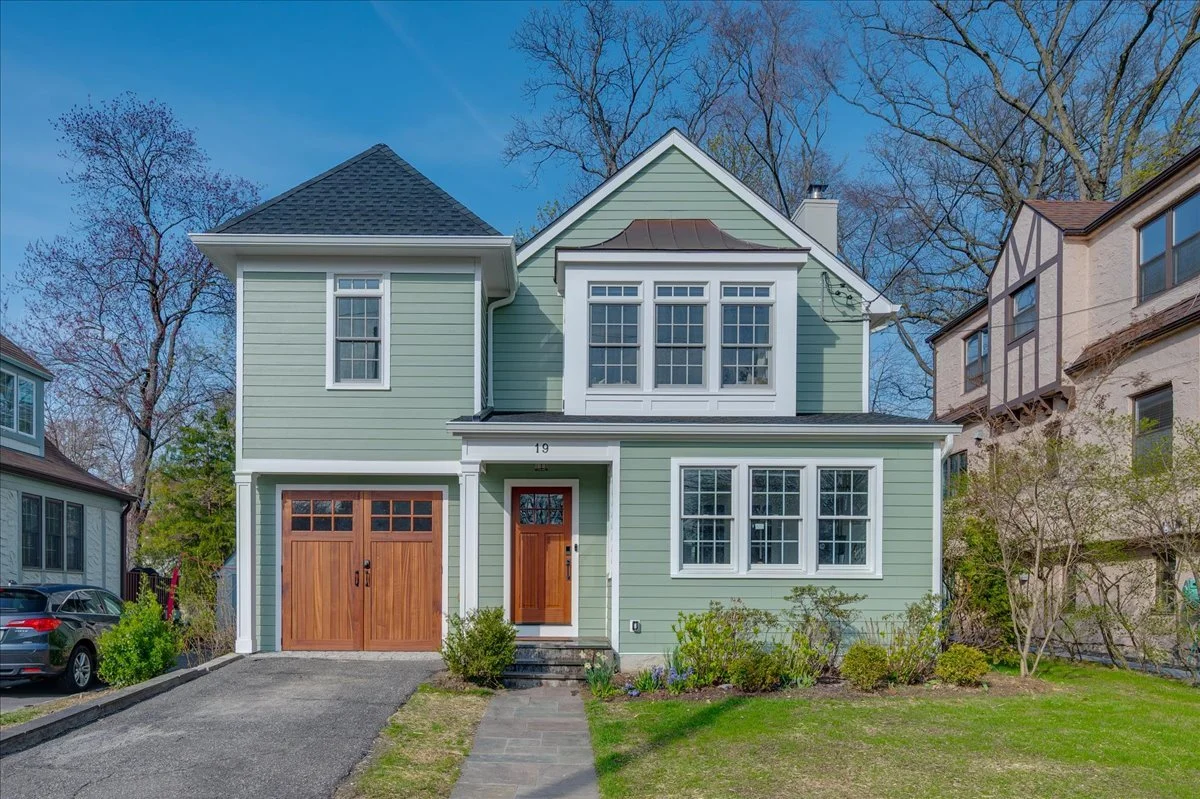 PENDING: 19 Nassau Road Larchmont