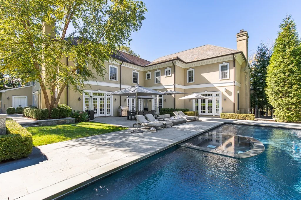Spectacular Greenacres Estate. 
Seller Representation