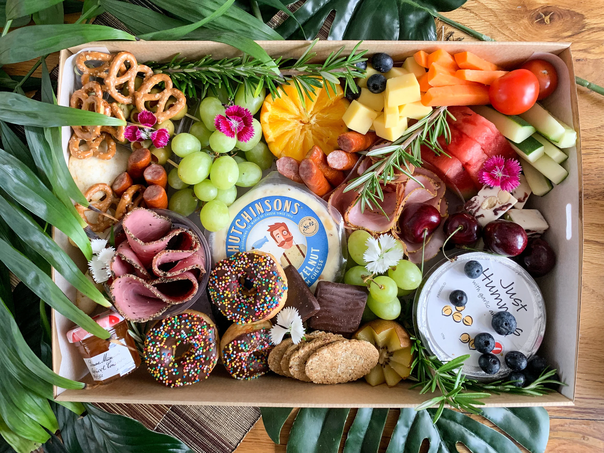 LUSH BITES We provide beautiful grazing boxes, platters and tables to the Waikato. We use only the best ingredients from local and international producers we trust and love. Our grazing boxes come in different sizes and can be customised to suit the occasion or company branding. We also offer grazing tables for weddings, birthdays, or corporate events. www.lushbites.nz