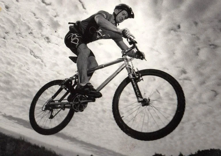 This is how I got air in 1993. As you can also see, this is the first time I tried to make bumbags cool.