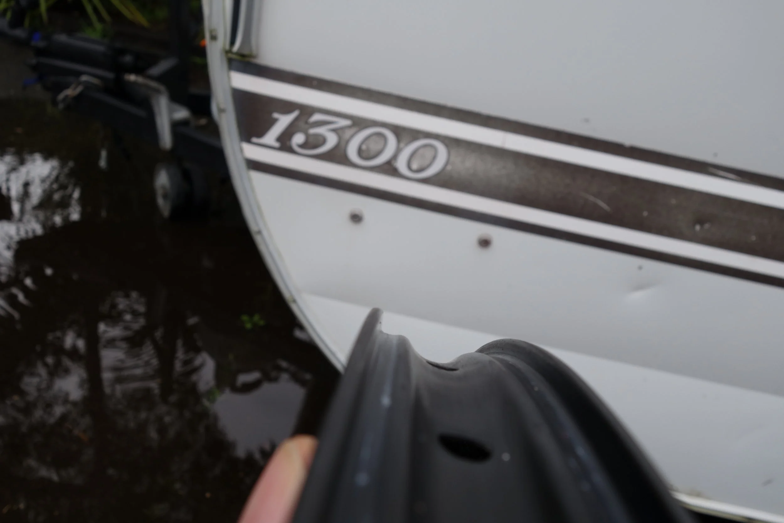 That profile is why you'll struggle to pop a bead and burp a tyre, see the bead channel lip. Ray Derby put in hours of research and measurements and even changed factories to get the perfect rim build