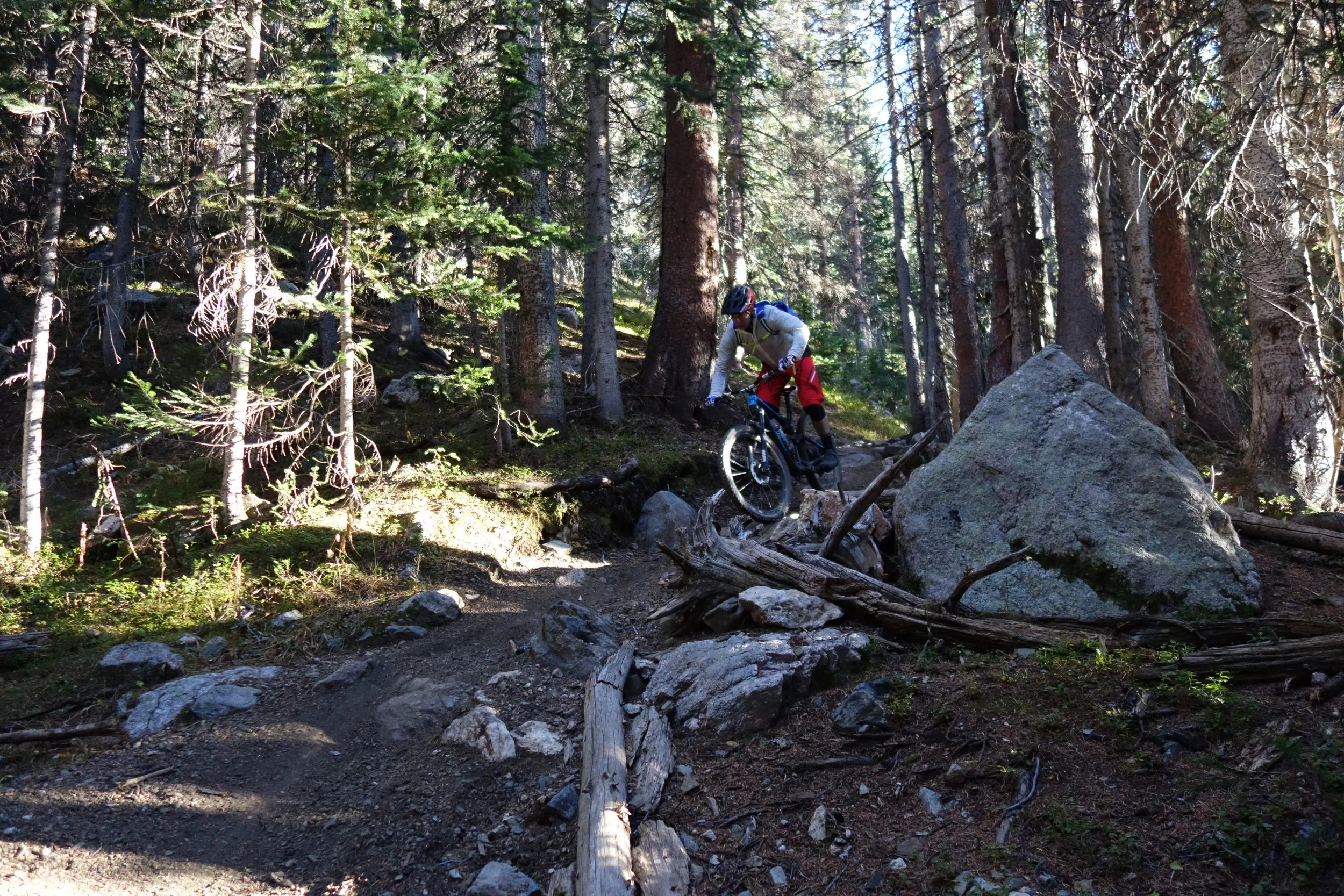 Nearly 1000 metres of this. Jeff rides it like he owns it. The rest of the lads wanted to keep rolling so Jeff and I tag teamed photo shoots the rest of the way down.