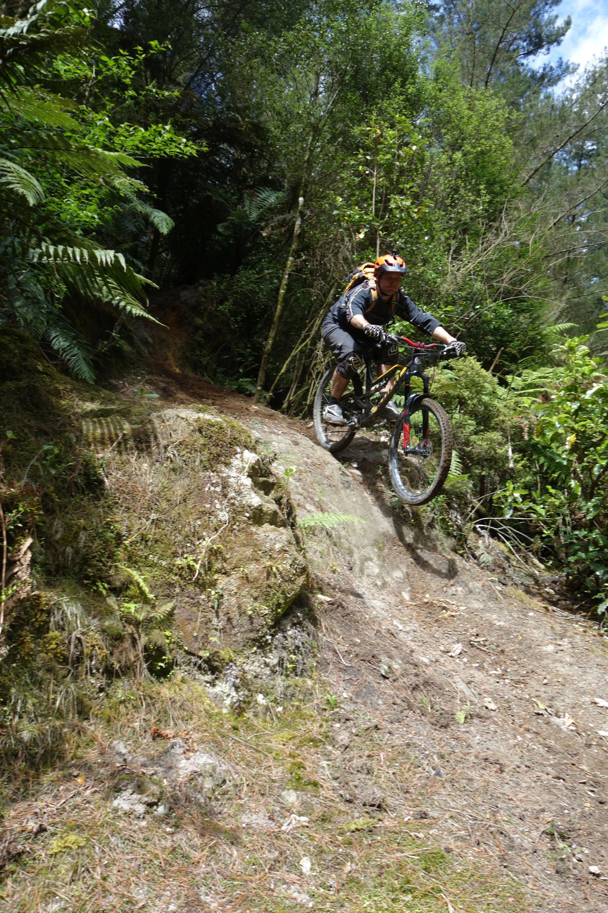 Melvin nails it. He crashed twice but kept pushing up for another crack. Melvin has big balls.