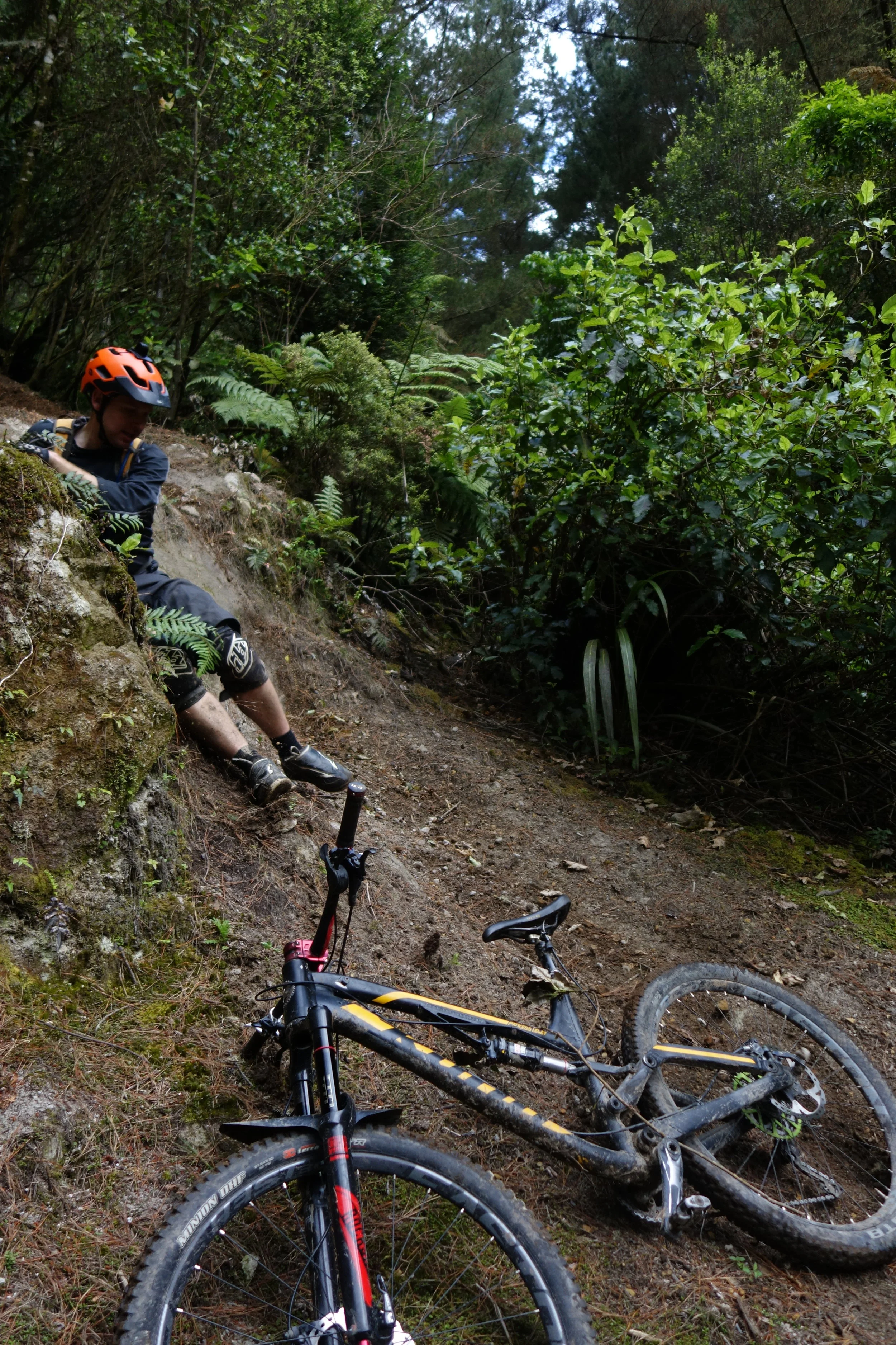 Melv came very close to going over the bars on the first drop on Dammit Janet and in my scramble to get out of the way I only caught his final slide down the second drop.
