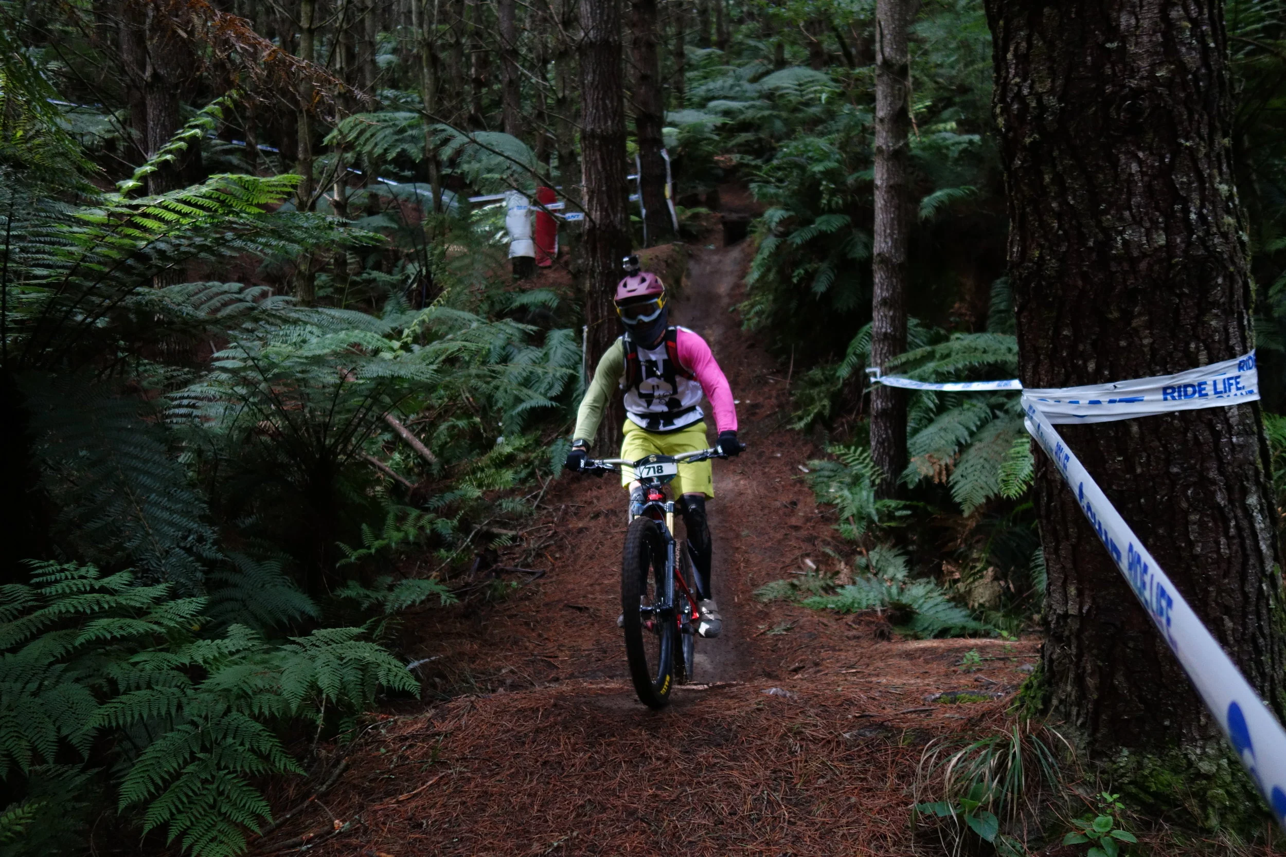 I got to hang with my buddies the Dirty Nomad and here, the Swiss Missile popping out of stage 6
