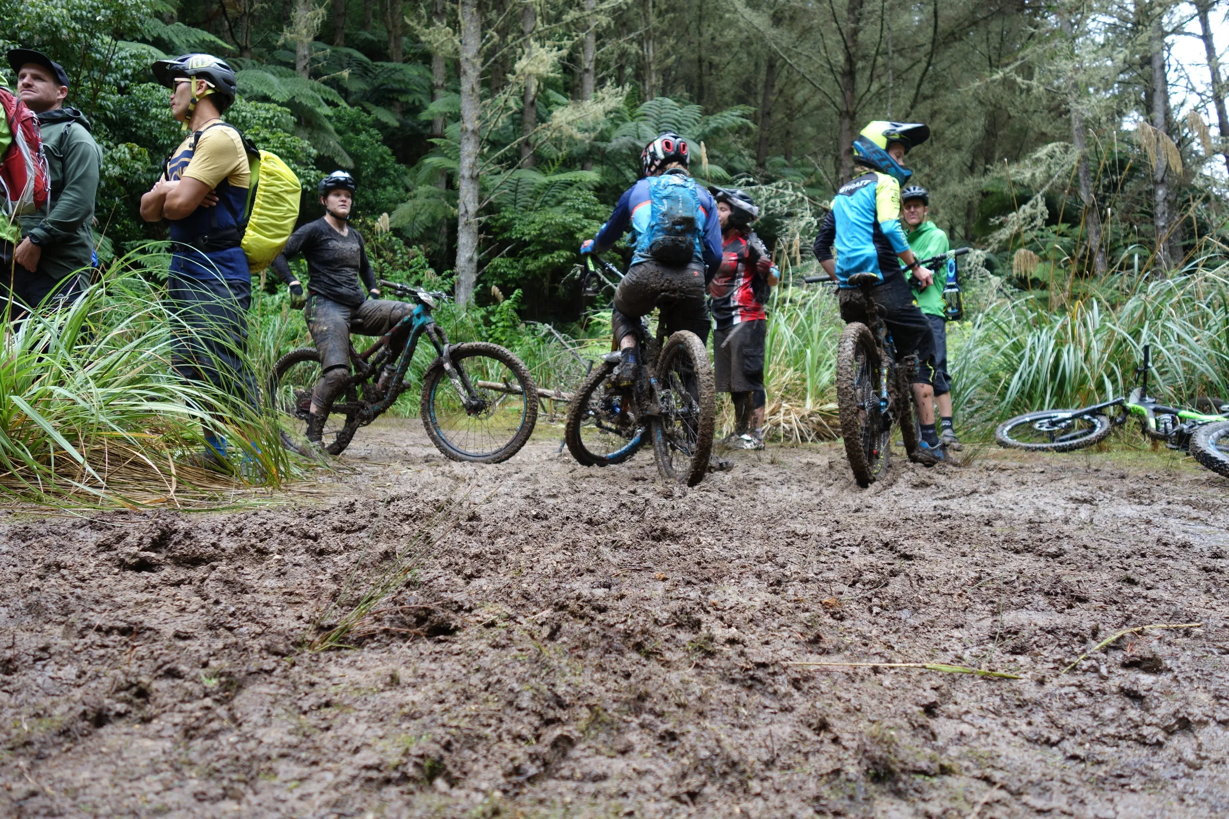 So much mud. The local bike shops must be rubbing their hands with glee. As the rain eased it started to dry the slippery mud into peanut butter drivetrain jamming gloop.