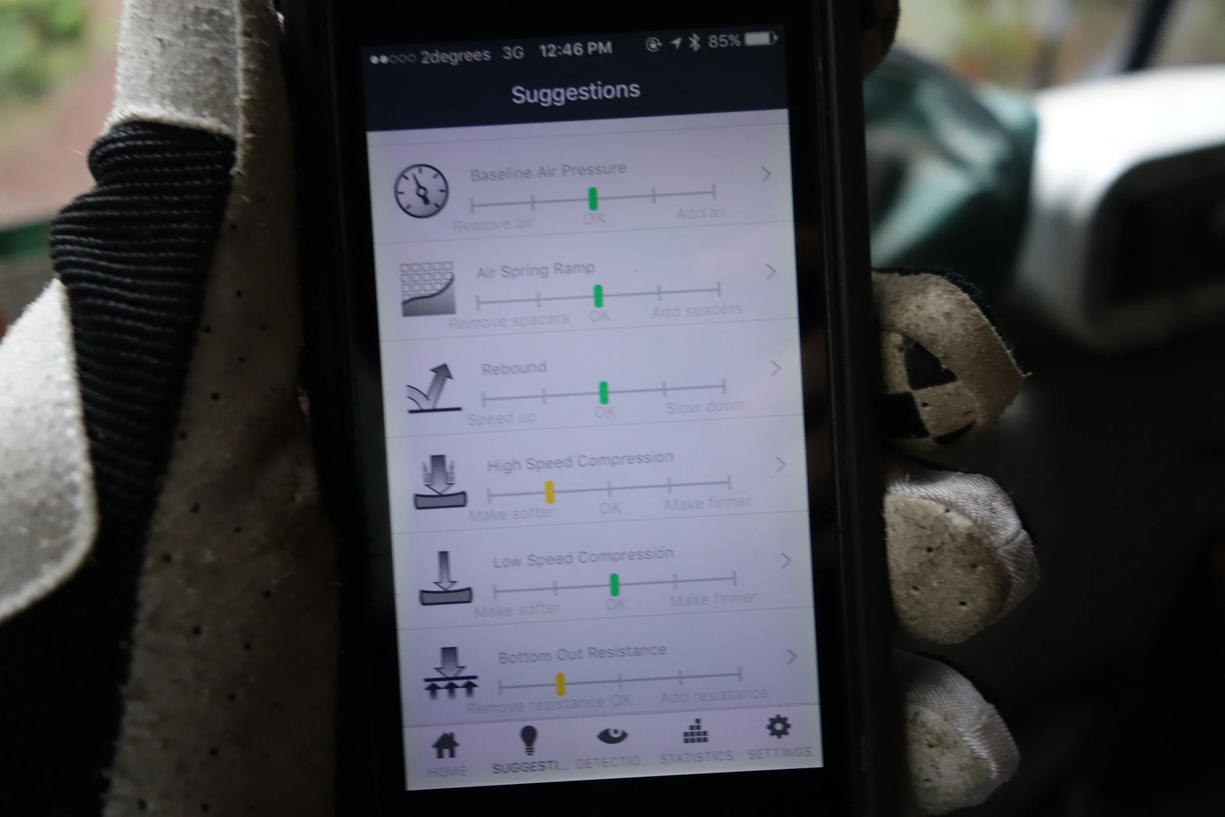 The ShockWiz phone app. I'm glad it doesn't tell you that you're riding like a pussy.