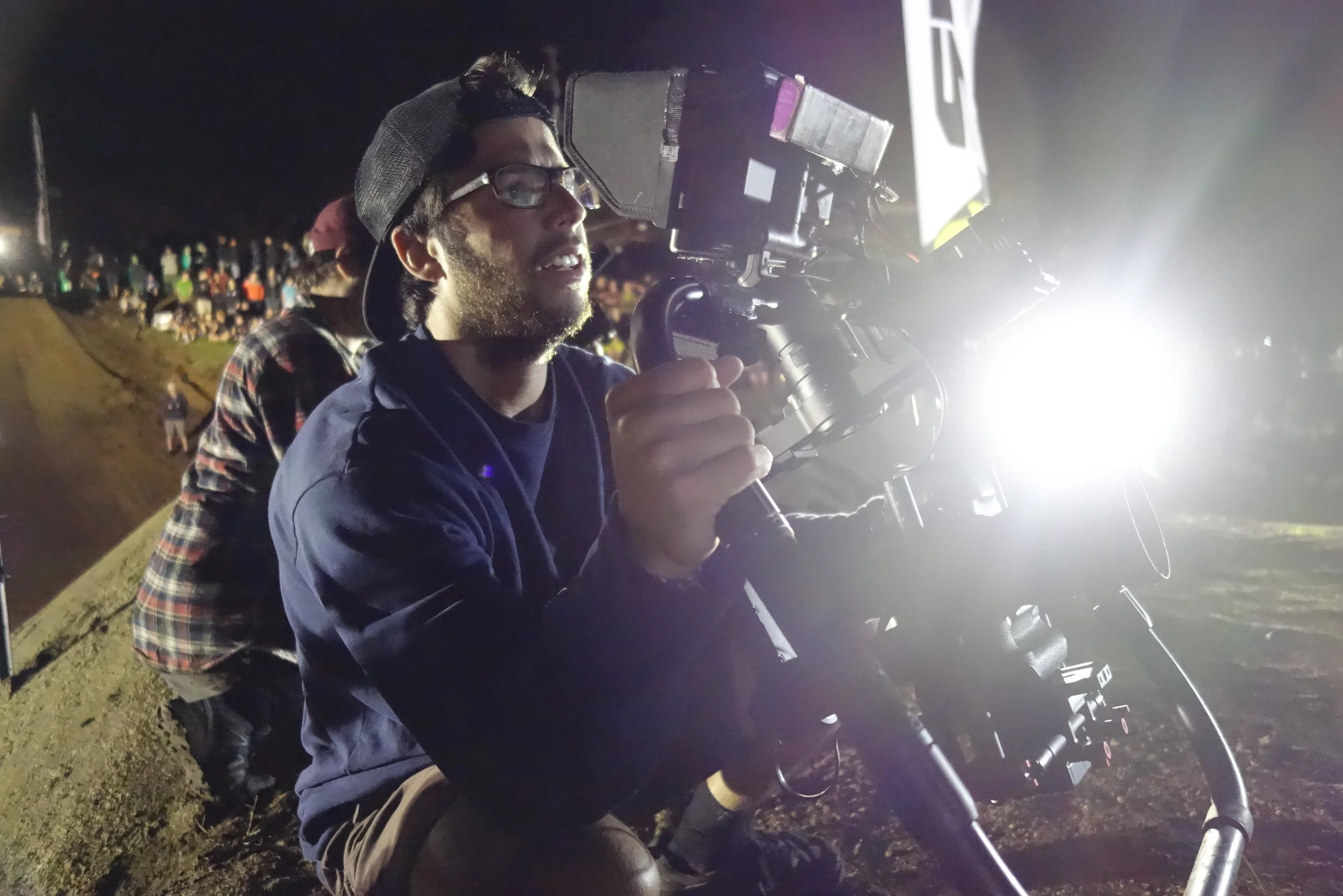Some serious pro photography/video action going on right there.