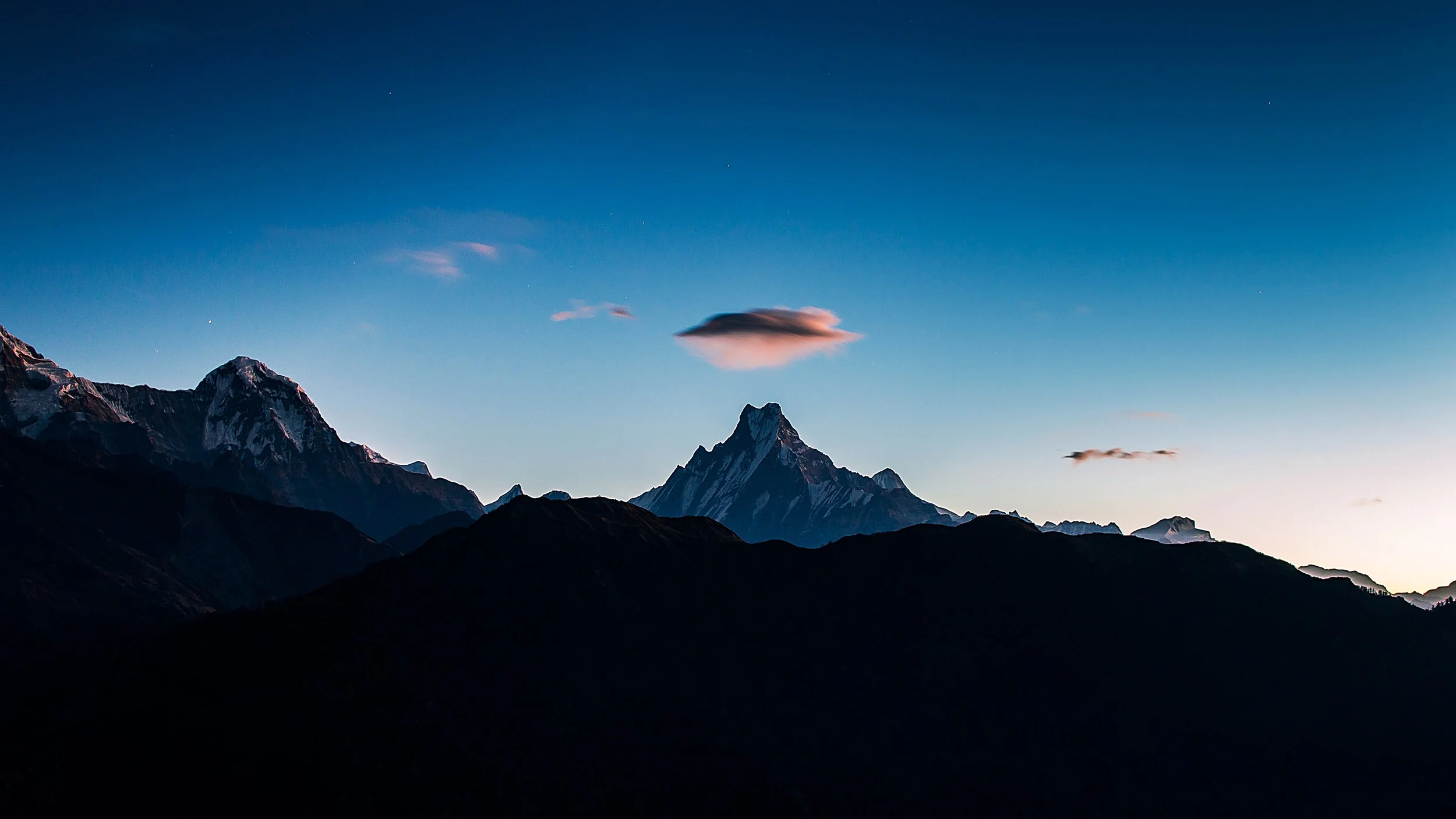 mountain-3077593.jpg