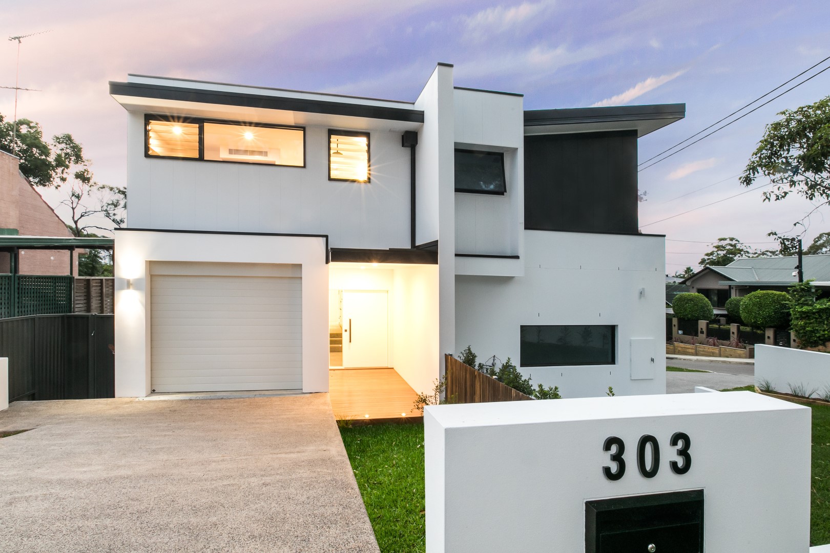 CARINGBAH HOUSE 1