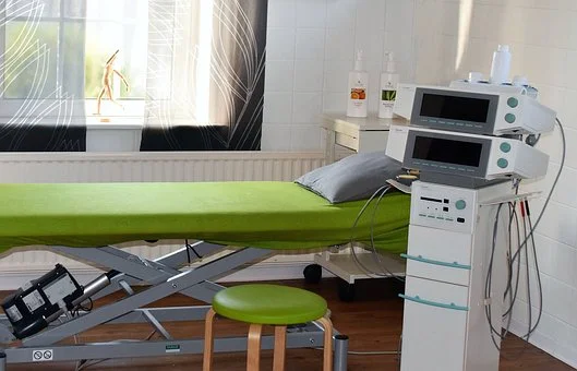physiotherapy-3336993__340.jpg