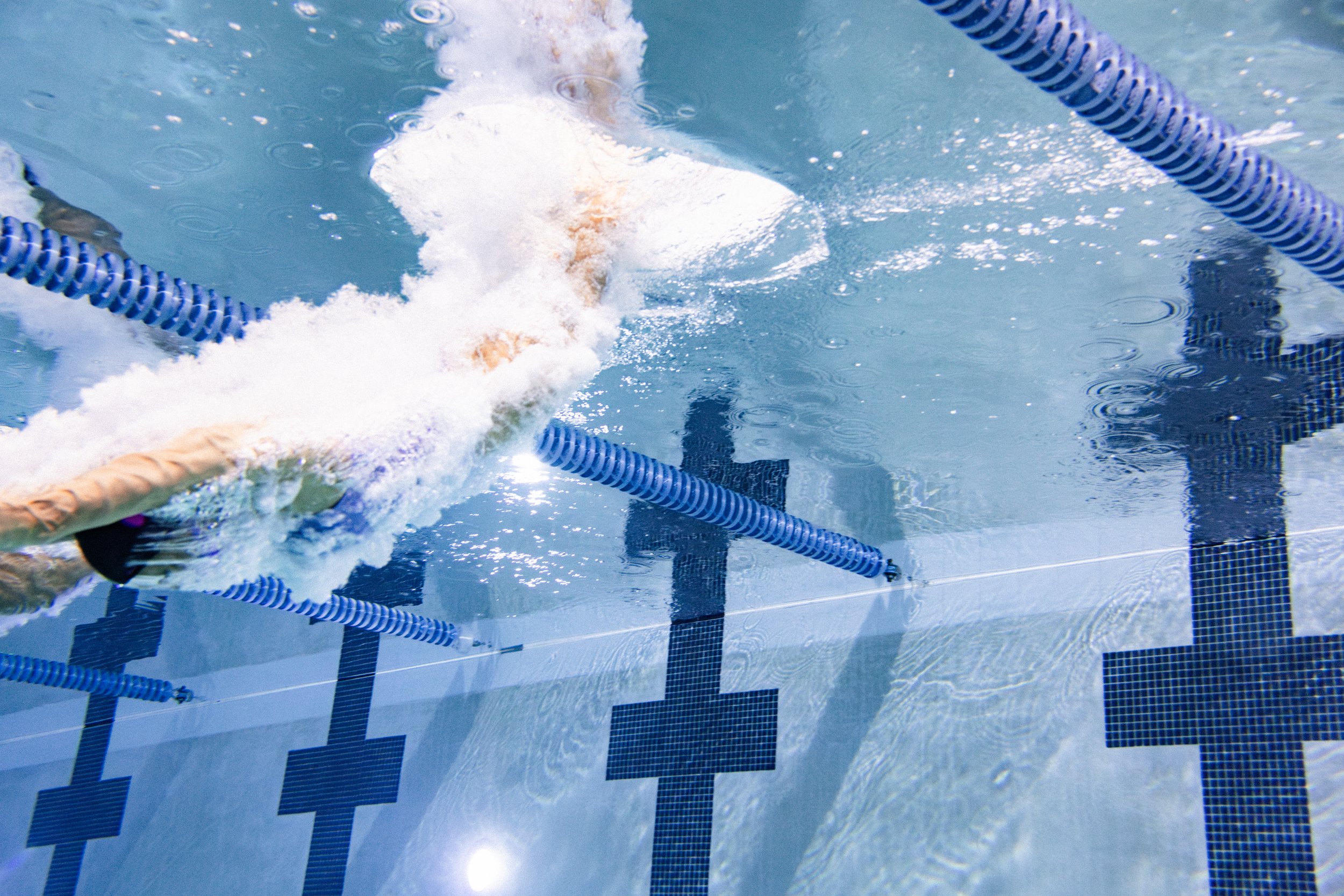 NIKESWIM_COMP_NKE2437_3378.jpg