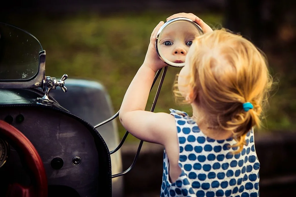 Kinderen spiegelen