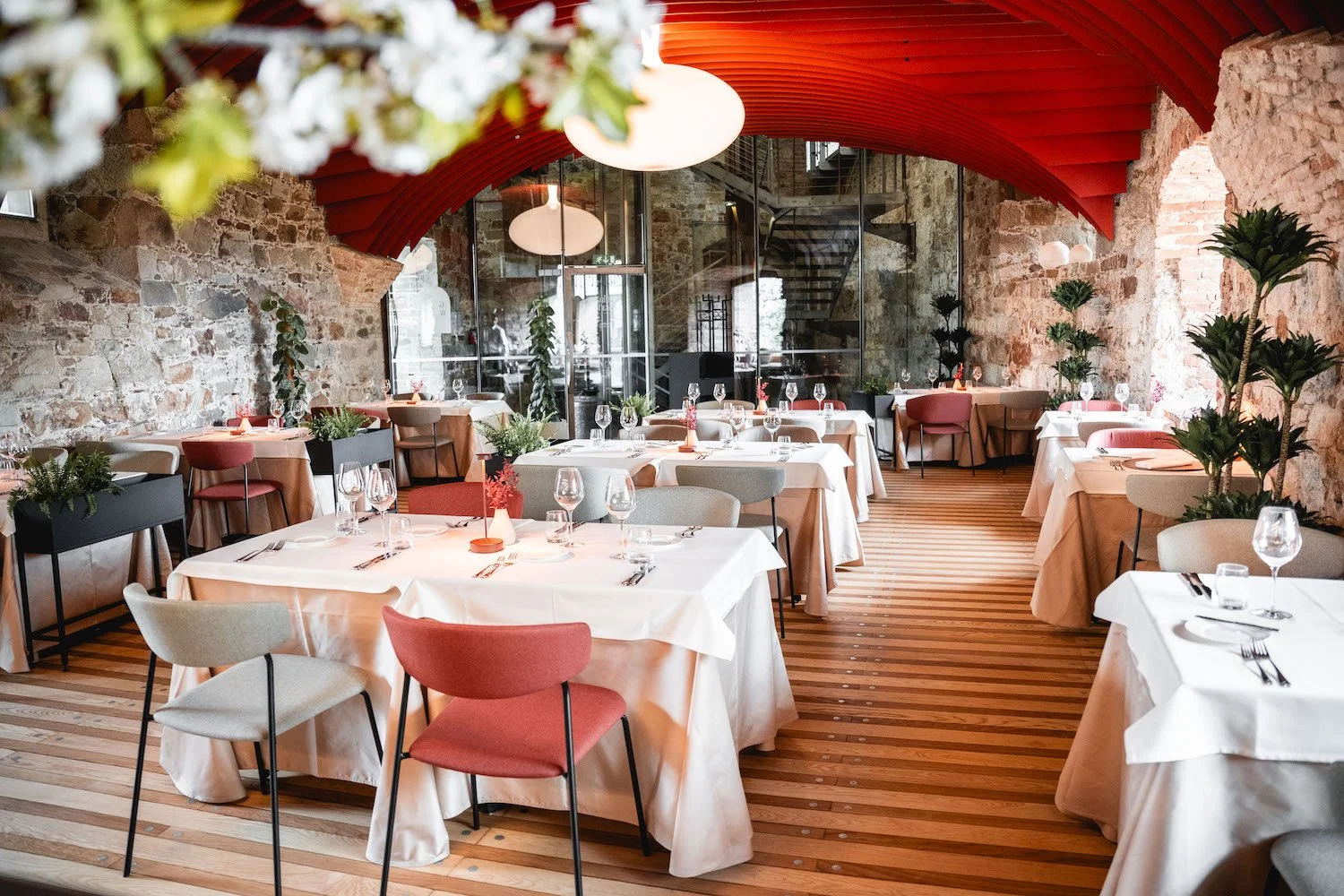 interior-Tina Rugelj_foto-Matic Kremzar_goostilna na gradu_3.jpg