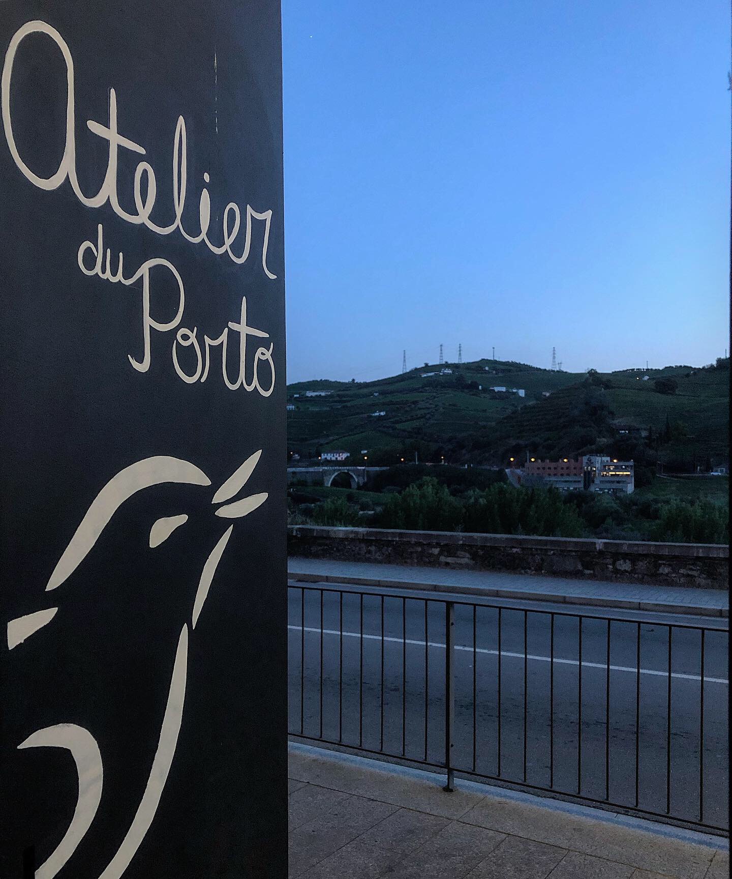  Tedo Tastings at Atelier do Porto next to Regua train station - open for In-depth tastings, chocolate and cheese pairings or even a scoop of Ruby Port or almond ice cream on the esplanade. 