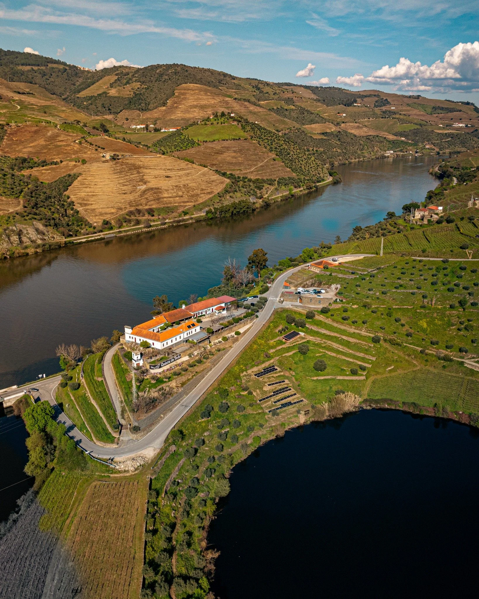 ᴘᴛ 269 anos da Regi&atilde;o Demarcada do Douro 🍇

Hoje celebramos o legado da primeira regi&atilde;o vin&iacute;cola demarcada do mundo (1756) - um marco que elevou o Douro &agrave; excel&ecirc;ncia e continua a guiar gera&ccedil;&otilde;es de viti
