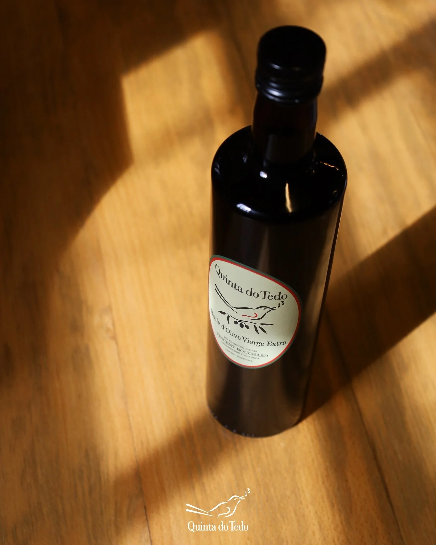 ᴘᴛ 🫒 Azeite Biol&oacute;gico Extra Virgem da Quinta do Tedo - irresistivelmente delicioso e deliciosamente irresist&iacute;vel!

Das nossas oliveiras centen&aacute;rias nasce um azeite frutado, macio e com um leve toque apimentado, 100% natural e ex