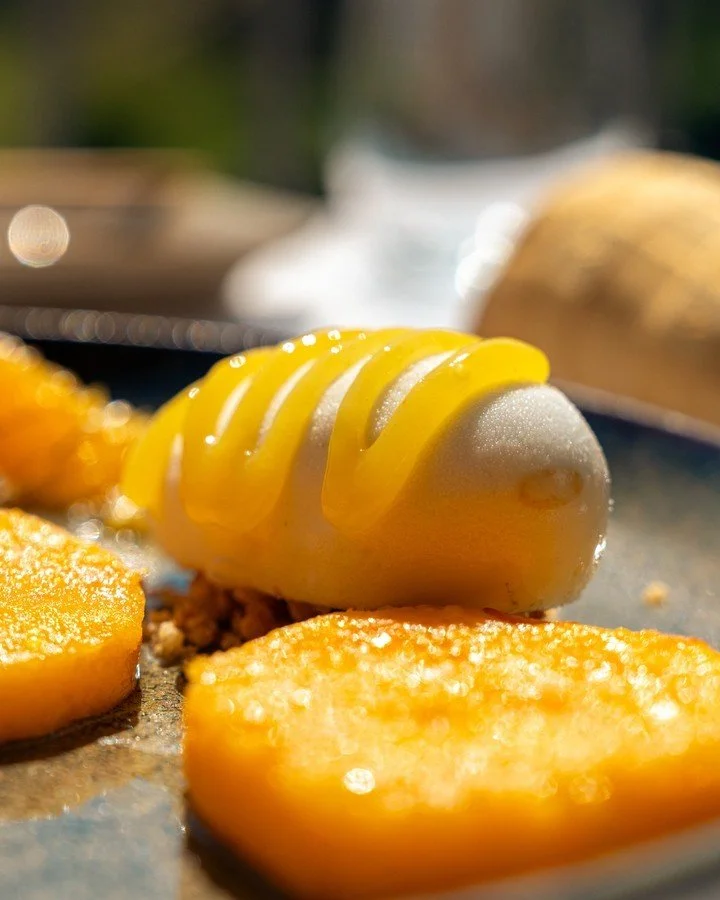 Laranja, salada de citrinos e nata 🍴
⠀⠀⠀⠀⠀⠀⠀⠀⠀⠀
//
⠀⠀⠀⠀⠀⠀⠀⠀⠀⠀
Orange, citrus salad and cream 🍴
⠀⠀⠀⠀⠀⠀⠀⠀⠀⠀
📞 +351 910 832 707 (chamada para a rede m&oacute;vel nacional | call for the national mobile line)
📩 bistroterrace@quintadotedo.com
⠀⠀⠀⠀⠀⠀⠀⠀