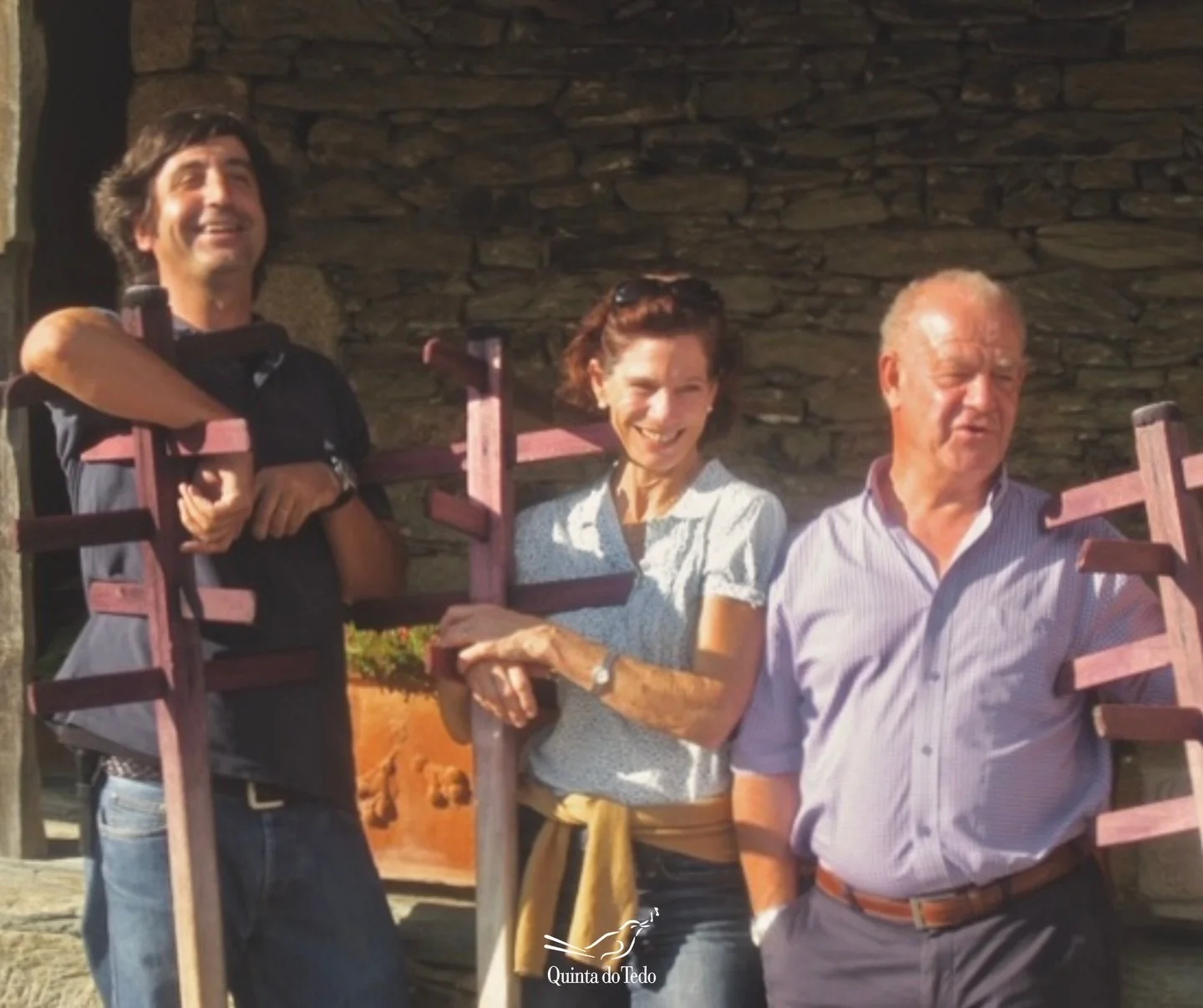 ᴘᴛ 2011. Cada fotografia antiga conta uma hist&oacute;ria. E cada hist&oacute;ria ajuda a escrever o que somos hoje ❤️

ᴇɴ 2011. Every old photograph tells a story. And every story helps write who we are today ❤️

ғʀ 2011. Chaque vieille photo racont