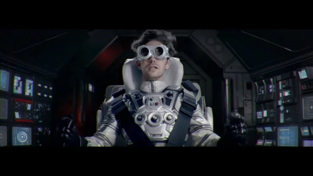 SFR 4G Retro / Director: Canada (Partizan) / Digital Colorist: Anne Szymkowiak.