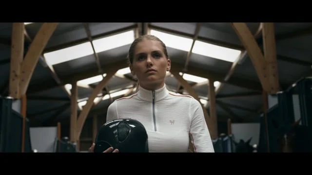 HORSE PILOT PICTO (Director's cut): Director: Stéphane Barbato / Dop: Nilo Zimmermann / Colorist: Anne Szymkowiak