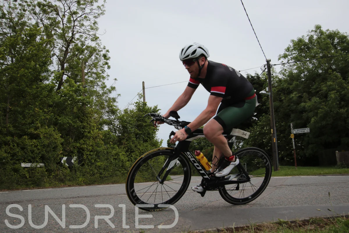 Southend-Triathlon-Cycle-Photos-in-Barling-Corner-004.jpg