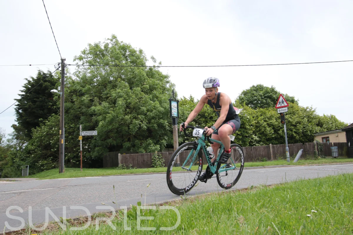 Southend-Triathlon-Cycle-Photos-in-Barling-Corner-016.jpg