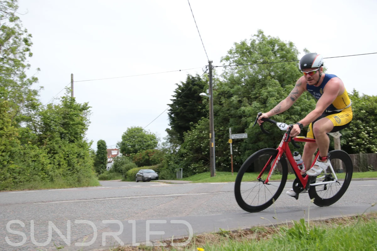 Southend-Triathlon-Cycle-Photos-in-Barling-Corner-020.jpg
