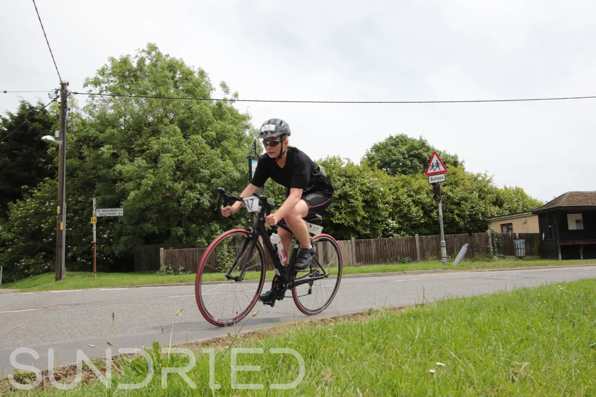 Southend-Triathlon-Cycle-Photos-in-Barling-Corner-036.jpg