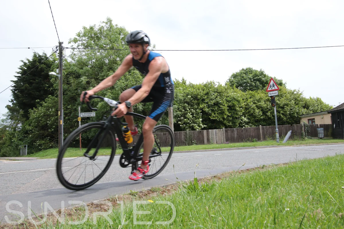 Southend-Triathlon-Cycle-Photos-in-Barling-Corner-054.jpg
