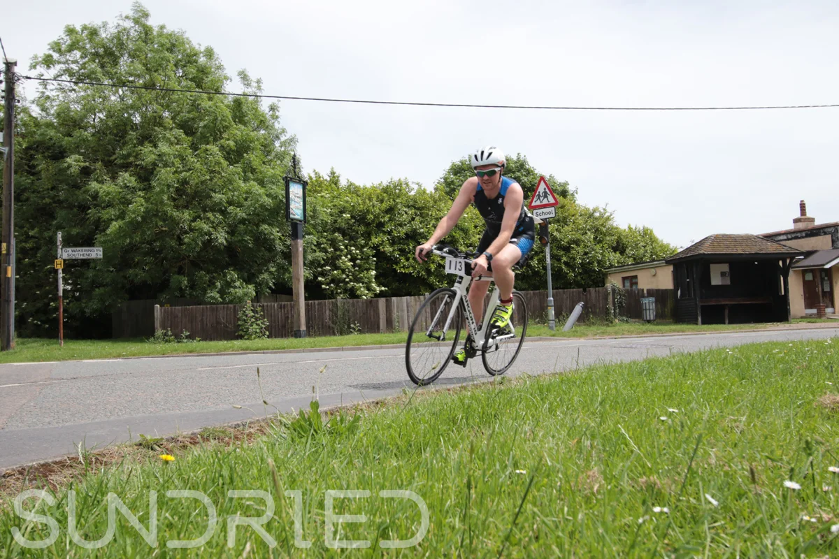 Southend-Triathlon-Cycle-Photos-in-Barling-Corner-093.jpg