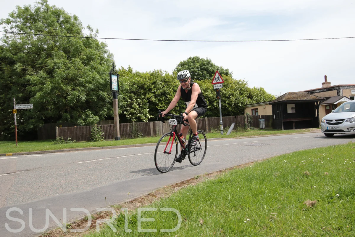 Southend-Triathlon-Cycle-Photos-in-Barling-Corner-160.jpg
