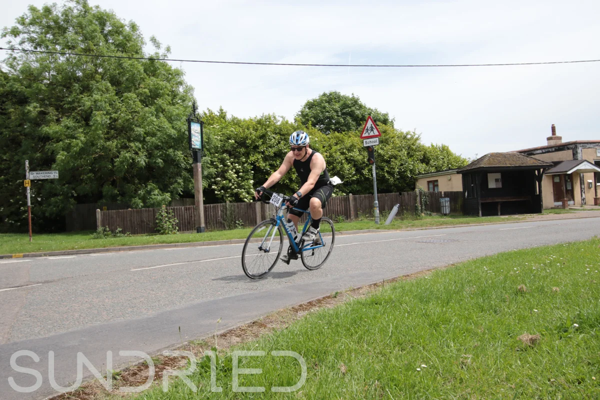 Southend-Triathlon-Cycle-Photos-in-Barling-Corner-182.jpg