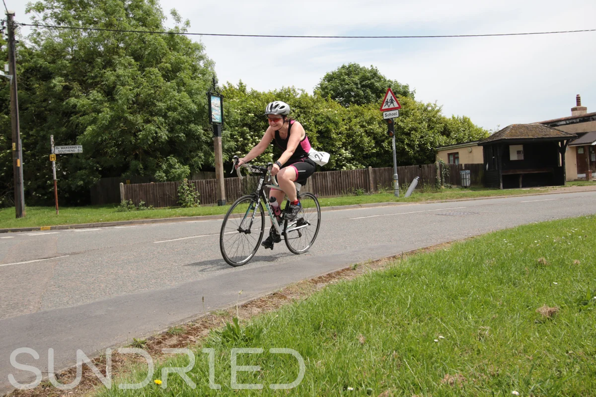 Southend-Triathlon-Cycle-Photos-in-Barling-Corner-185.jpg