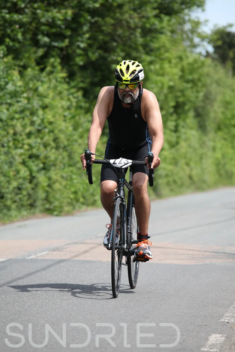 Southend-Triathlon-Cycle-Set-2-Photos-in-Barling-Corner-200.jpg