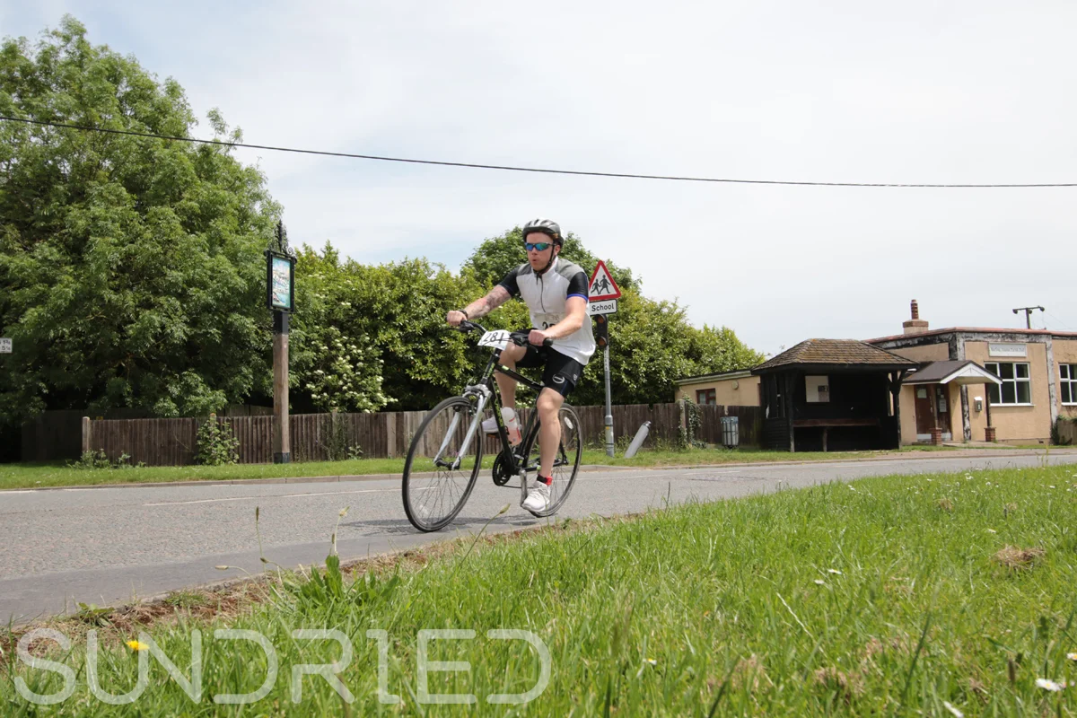 Southend-Triathlon-Cycle-Photos-in-Barling-Corner-218.jpg