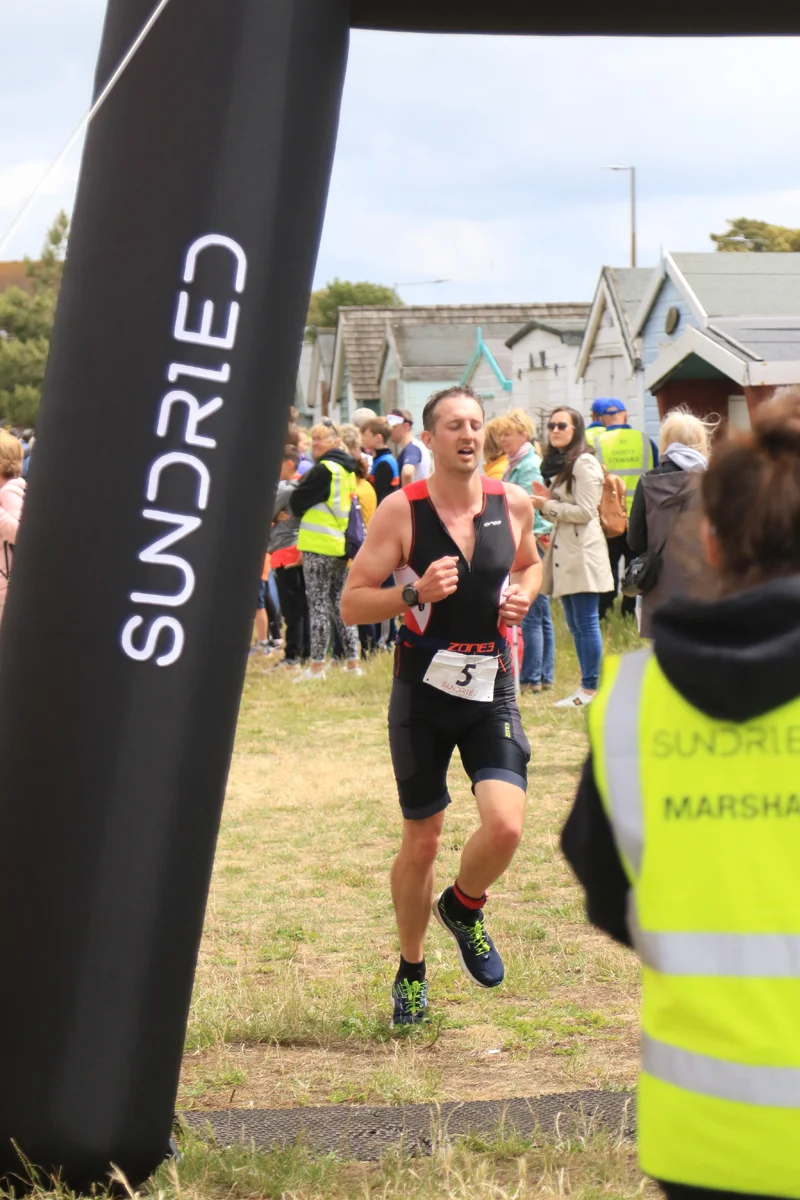 Sundried-Southend-Triathlon-Run-Finish-2019-017.jpg