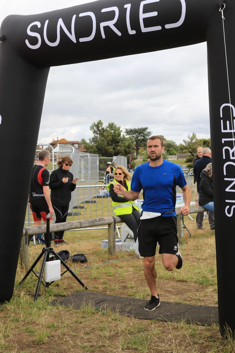 Sundried-Southend-Triathlon-Run-Finish-2019-033.jpg