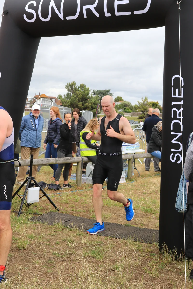 Sundried-Southend-Triathlon-Run-Finish-2019-040.jpg