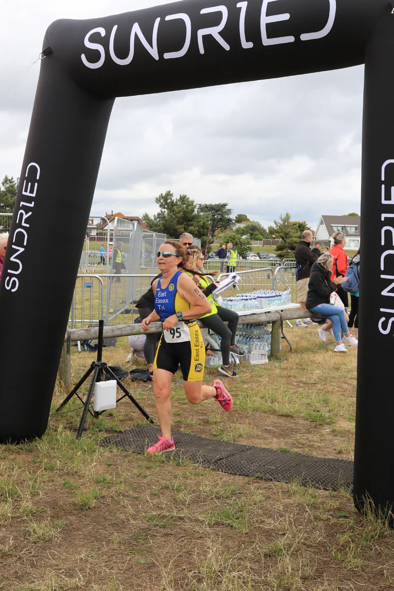 Sundried-Southend-Triathlon-Run-Finish-2019-055.jpg