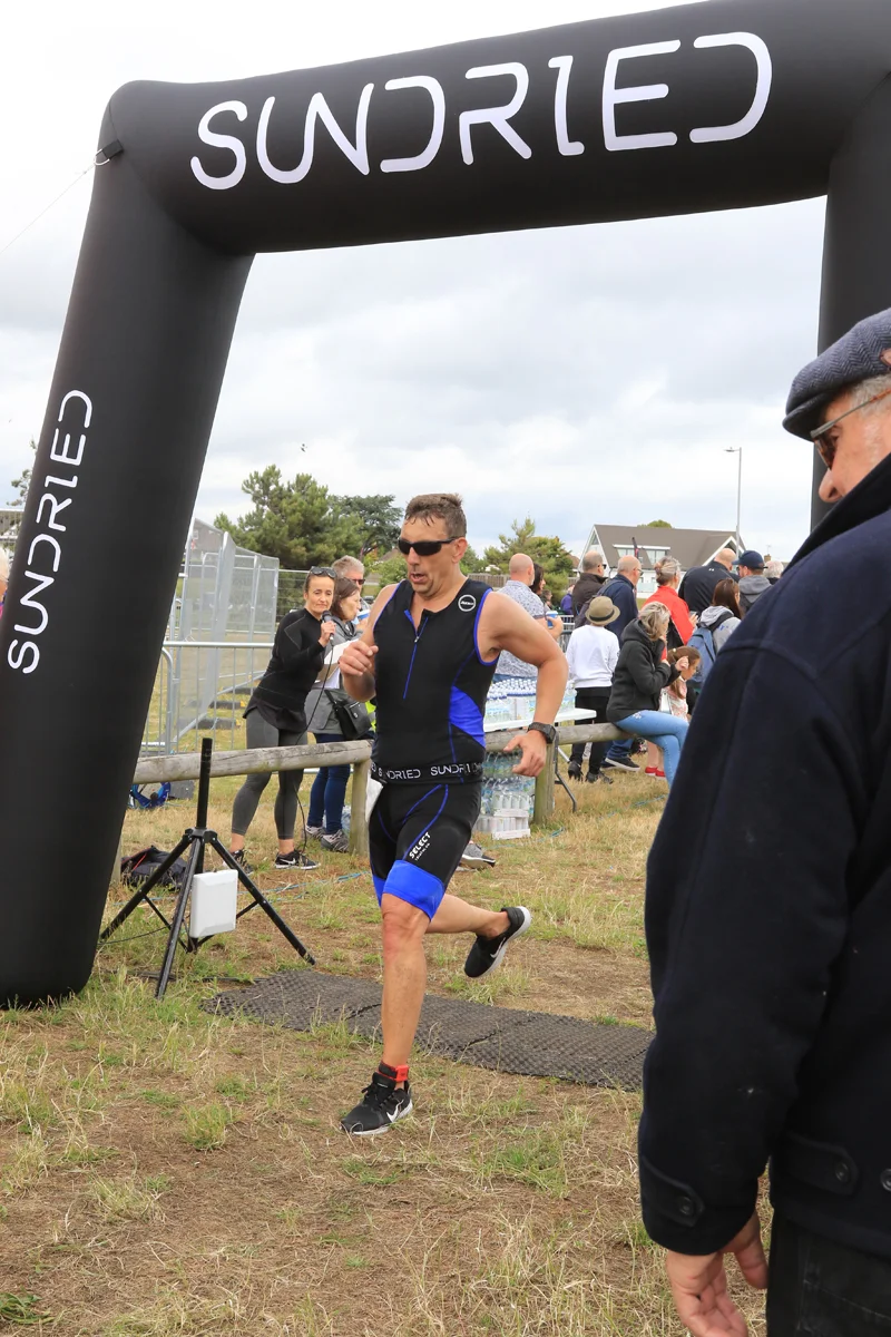 Sundried-Southend-Triathlon-Run-Finish-2019-058.jpg